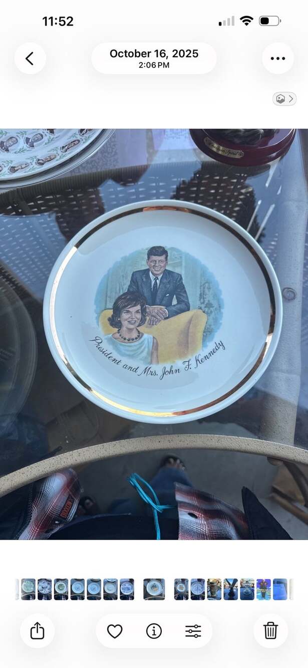 Vtg Pres & Mrs JFK Commemorative Collector Plate w/Gold Trim